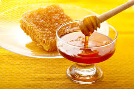 فوائد العسل لعلاج البواسير والشروخ 0da8c9369d3af4fd5143b60b84114eaa